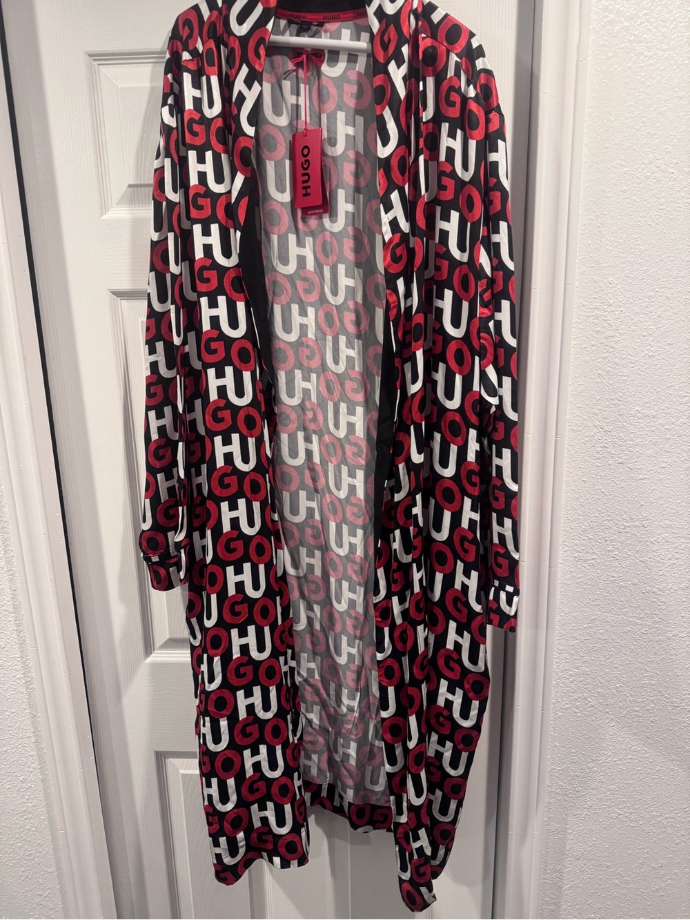Hugo Boss Logo Robe in Black, Red & White